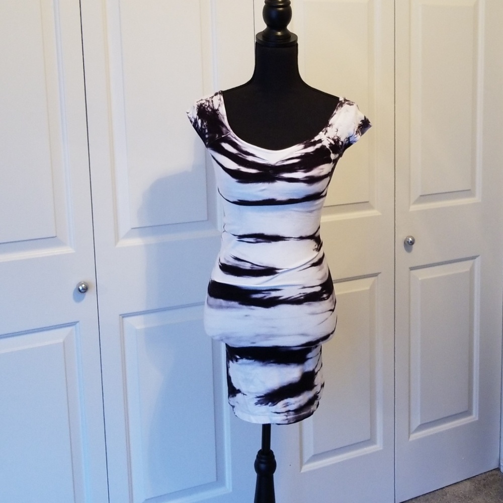 B&W tie dye bodycon Bebe dress